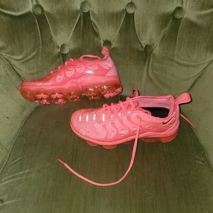 Ladies Nike Vapormax Plus - Size 7.5